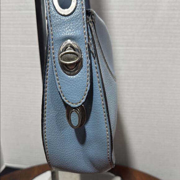 Tod's Blue Leather Shoulder Bag with Curved Flap - Picture 5 of 9